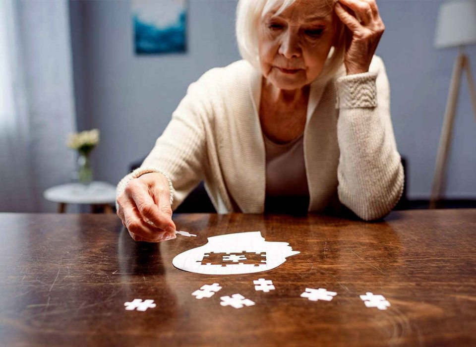 Alzheimer Hastalığını Tetikleyen Mekanizma Çözüldü