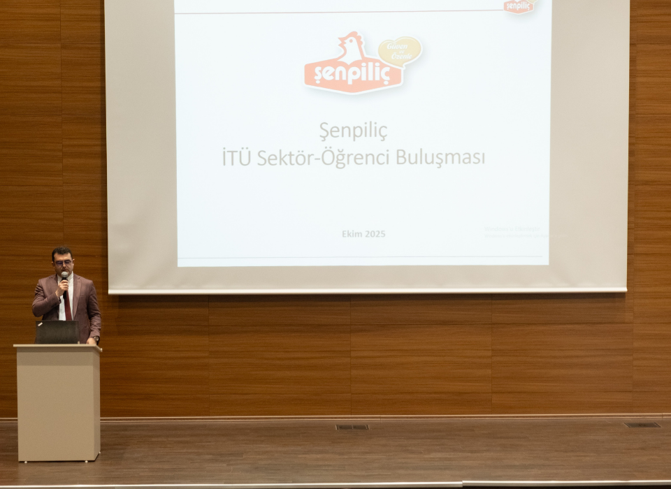 Şenpiliç Shares Digital Transformation Journey with Students at İTÜ