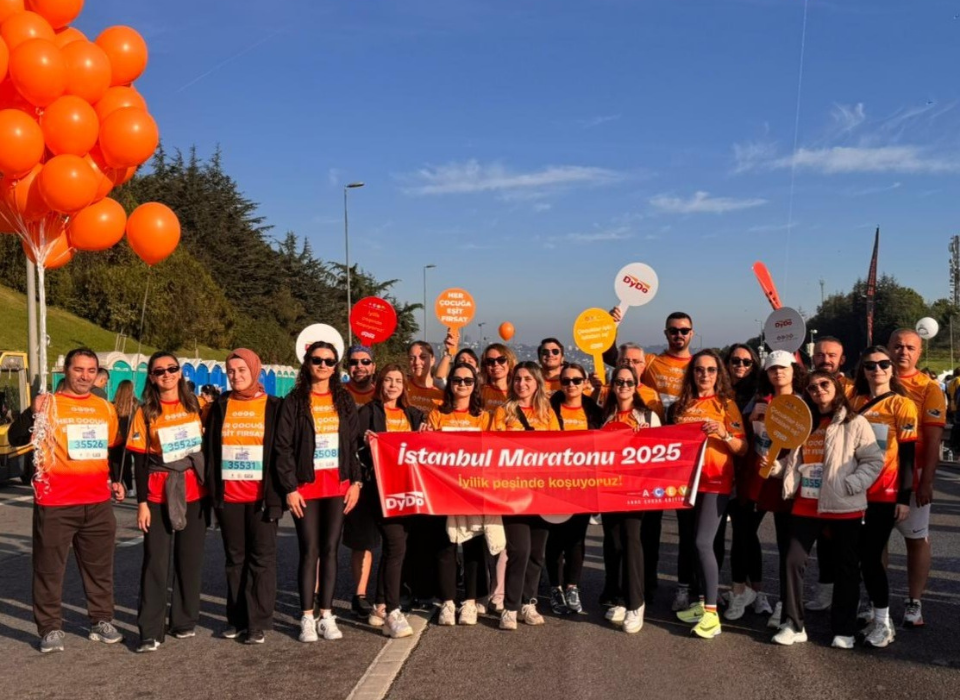 DyDo DRINCO Türkiye, İstanbul Maratonu’nda AÇEV için İyilik Peşinde Koştu