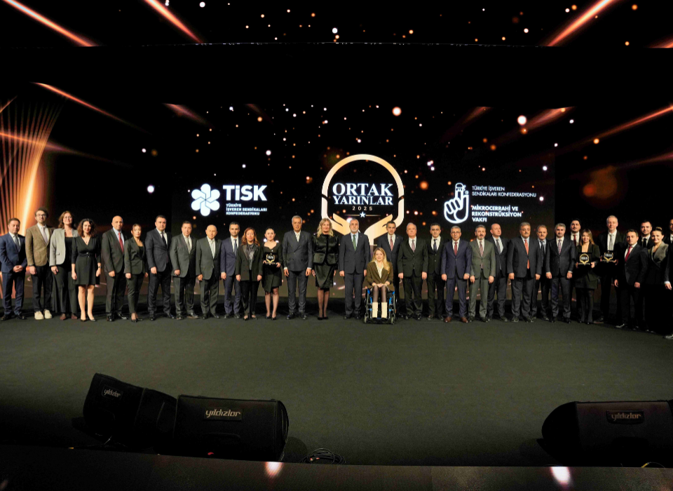 Akçansa's Artificial Reef Project Wins Ortak Yarınlar Award