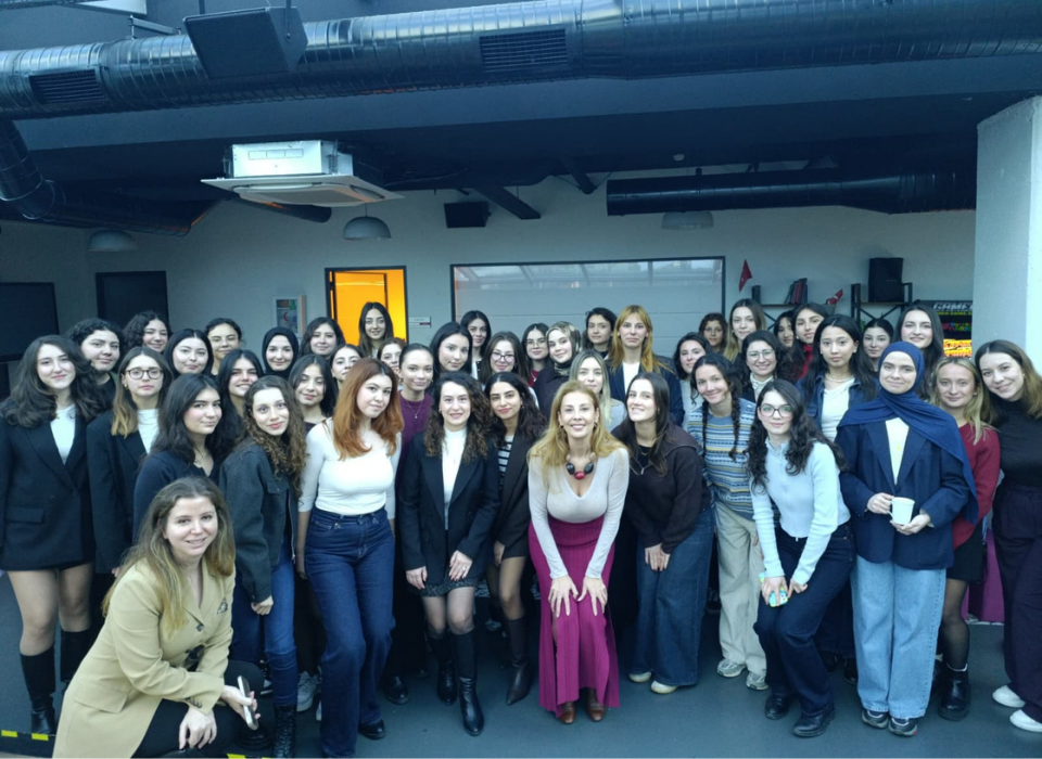 Geleceğin Bilim Kadınları L’Oréal Türkiye’de Bir Araya Geldi