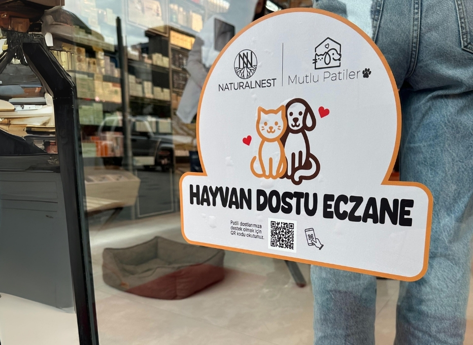 Hayvan Dostu Eczaneler Projesi İle Mama Kapları Sevgiyle Doluyor
