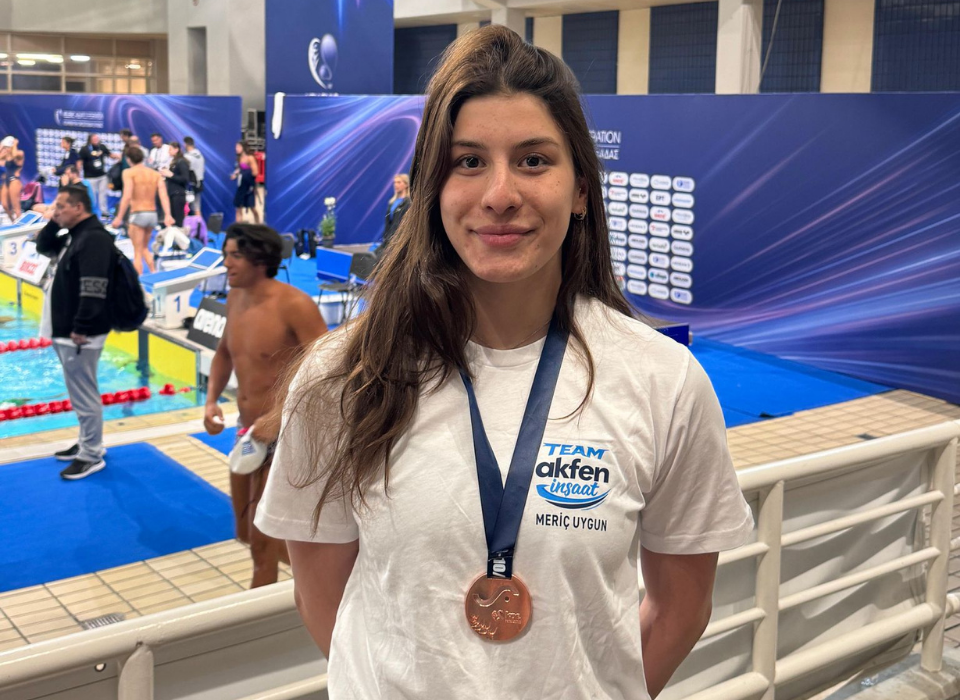 Team Akfen İnşaat Sporcusu Meriç Uygun’dan Yunanistan’da Çifte Madalya